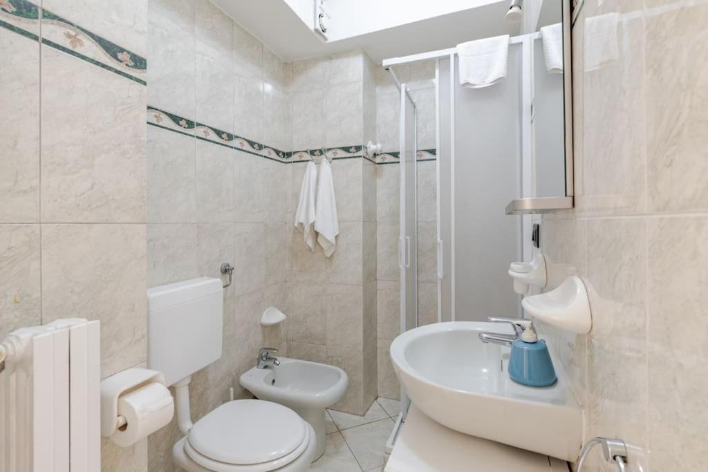 Casa Regina 3, Nel Centro Di Alba! Apartment ภายนอก รูปภาพ
