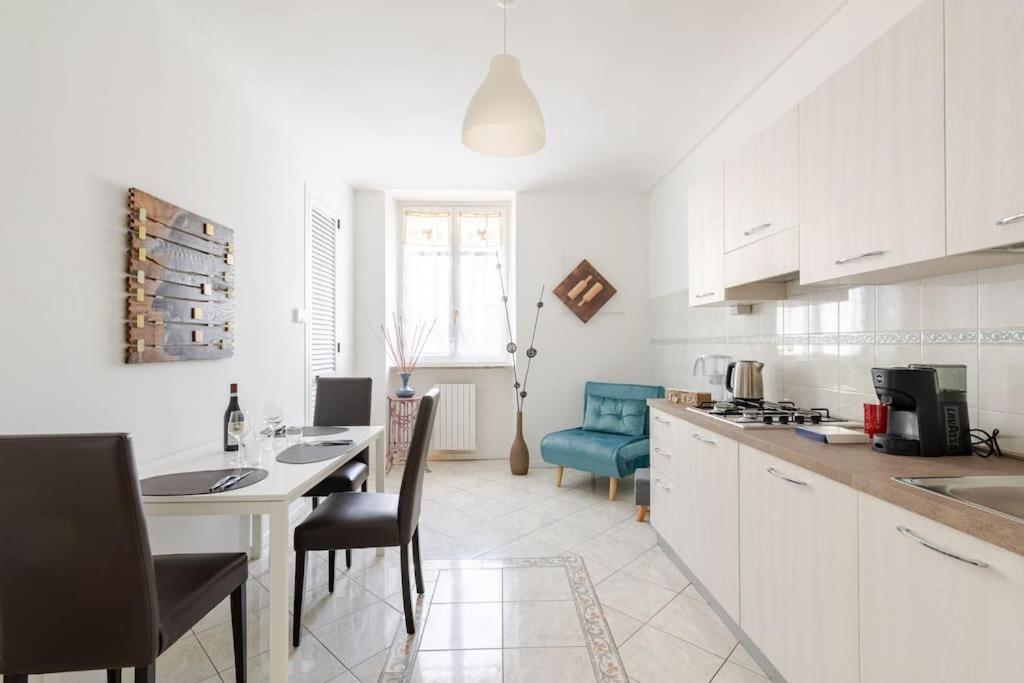 Casa Regina 3, Nel Centro Di Alba! Apartment ภายนอก รูปภาพ